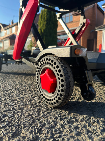BeeBumble Auto-Folding Mobility Scooter | BeeUnique Mobility