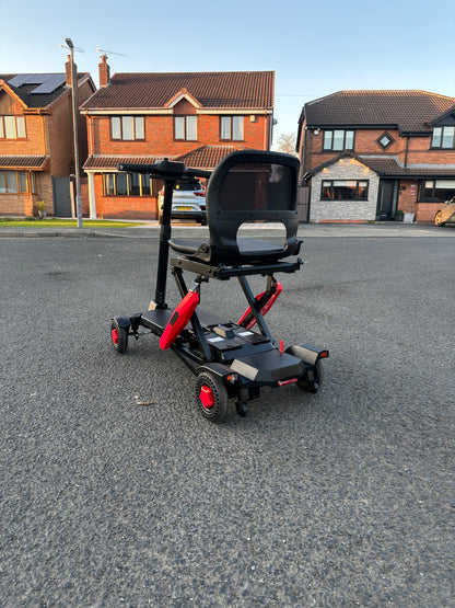 BeeBumble Auto-Folding Mobility Scooter | BeeUnique Mobility