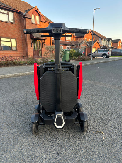 BeeBumble Auto-Folding Mobility Scooter | BeeUnique Mobility
