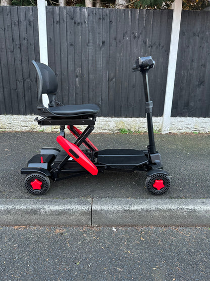 BeeBumble Auto-Folding Mobility Scooter | BeeUnique Mobility